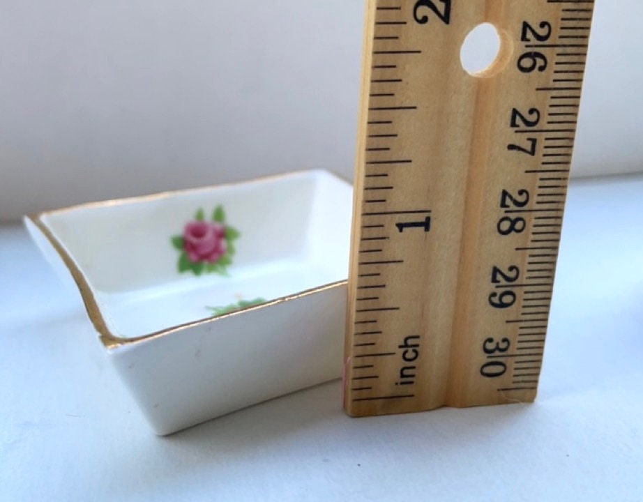 Spencer Stevenson Royal Stuart Bone China England rare diamond and spade playing-card themed little vintage holders