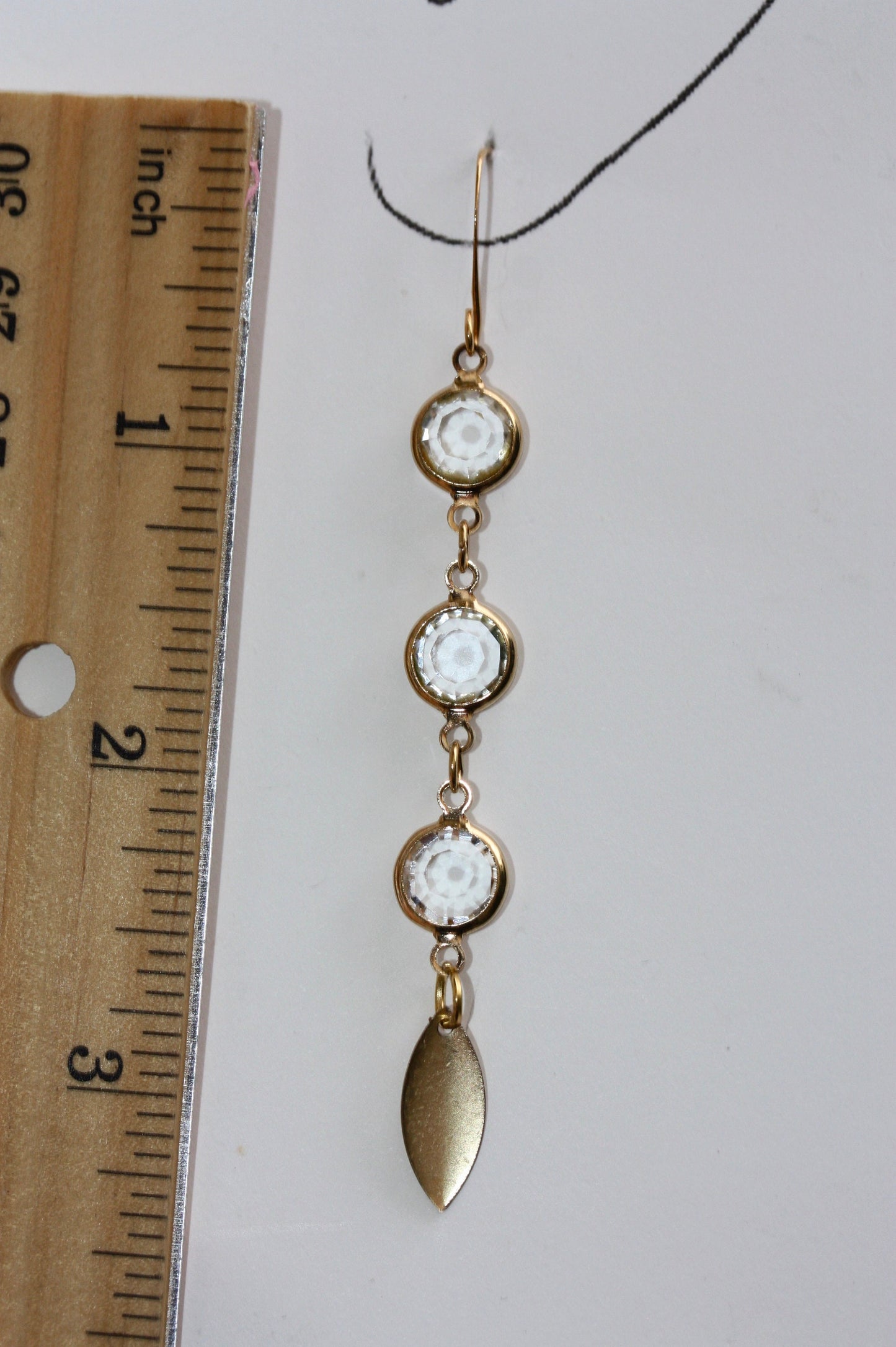 Simple goldtone and crystal drops stunning dangle earrings