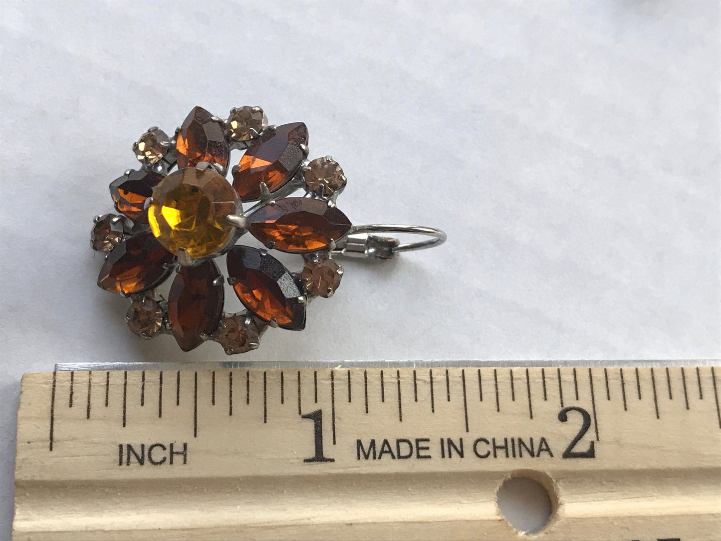 Stunning vintage small dangle rhinestone earrings