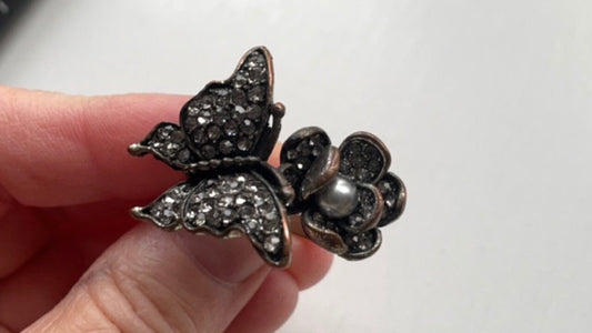 Stunning butterfly on flower vintage ring - loaded with rhinestones