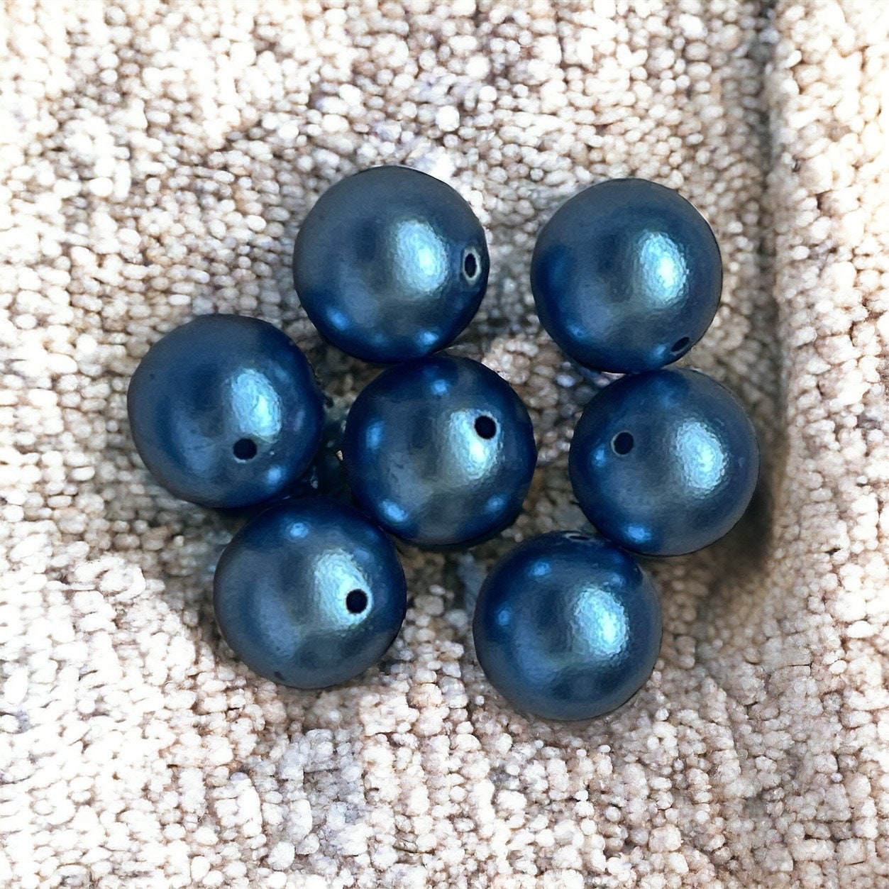 Blue vintage faux pearl beads - 10 mm each