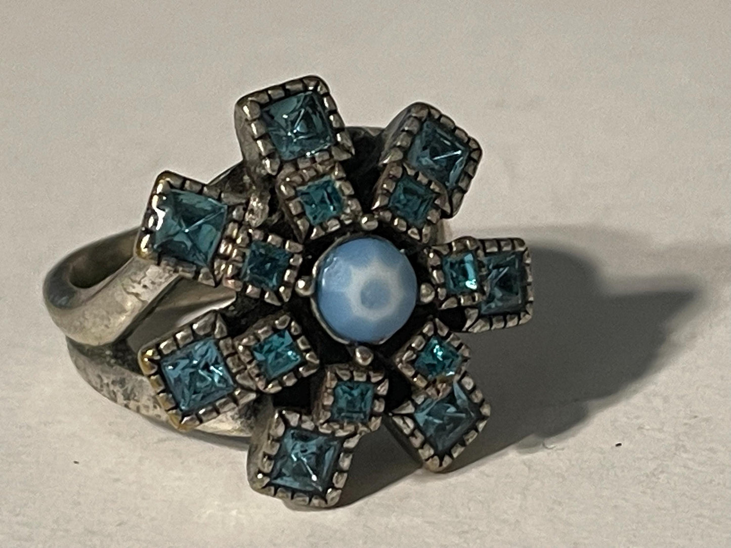 Stunning vintage blue studded "starburst" ring - Size 7 - please read description