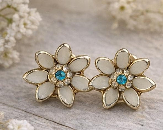 Vintage 1950s Flower Earrings – Cream Enamel & Aqua Rhinestone – Gold Tone Screw Back – Retro Spring Floral Jewelry