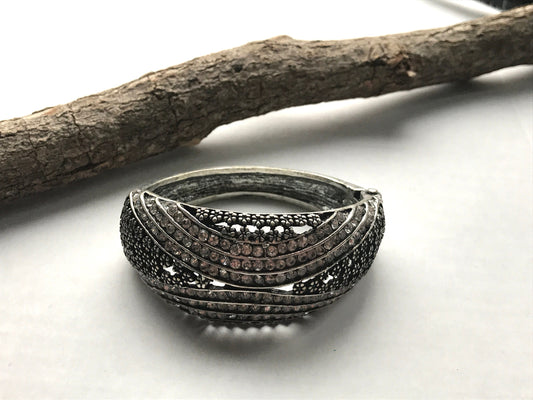 Stunning vintage clamper bracelet