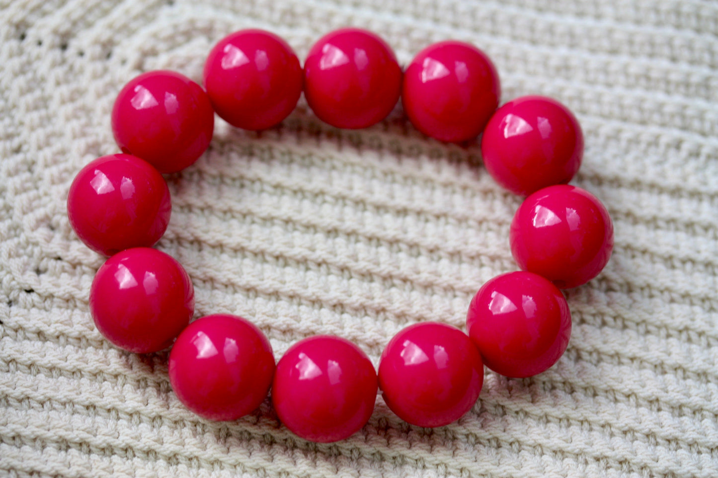 HOT pink stretchy vintage beaded bracelet