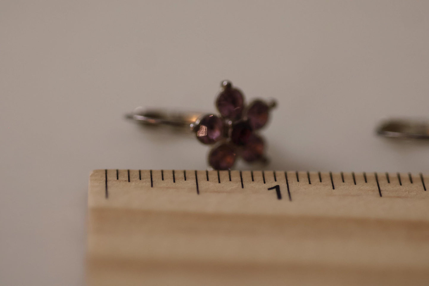 Shades of purple rhinestone flower stunning little vintage dangle earrings - 3/4"