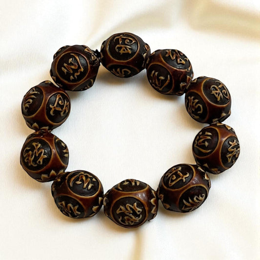 Ji Xiang Ru Yi Resin Bracelet – Good Fortune & Prosperity Symbol on Elastic Cord, Lucky Charm Jewelry
