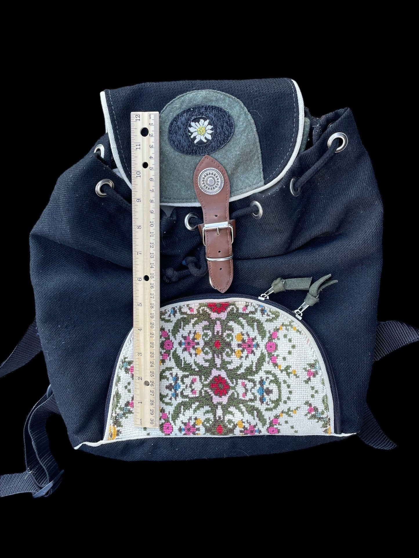 Vintage Embroidered Backpack – Durable Canvas Fabric Boho Style Bag