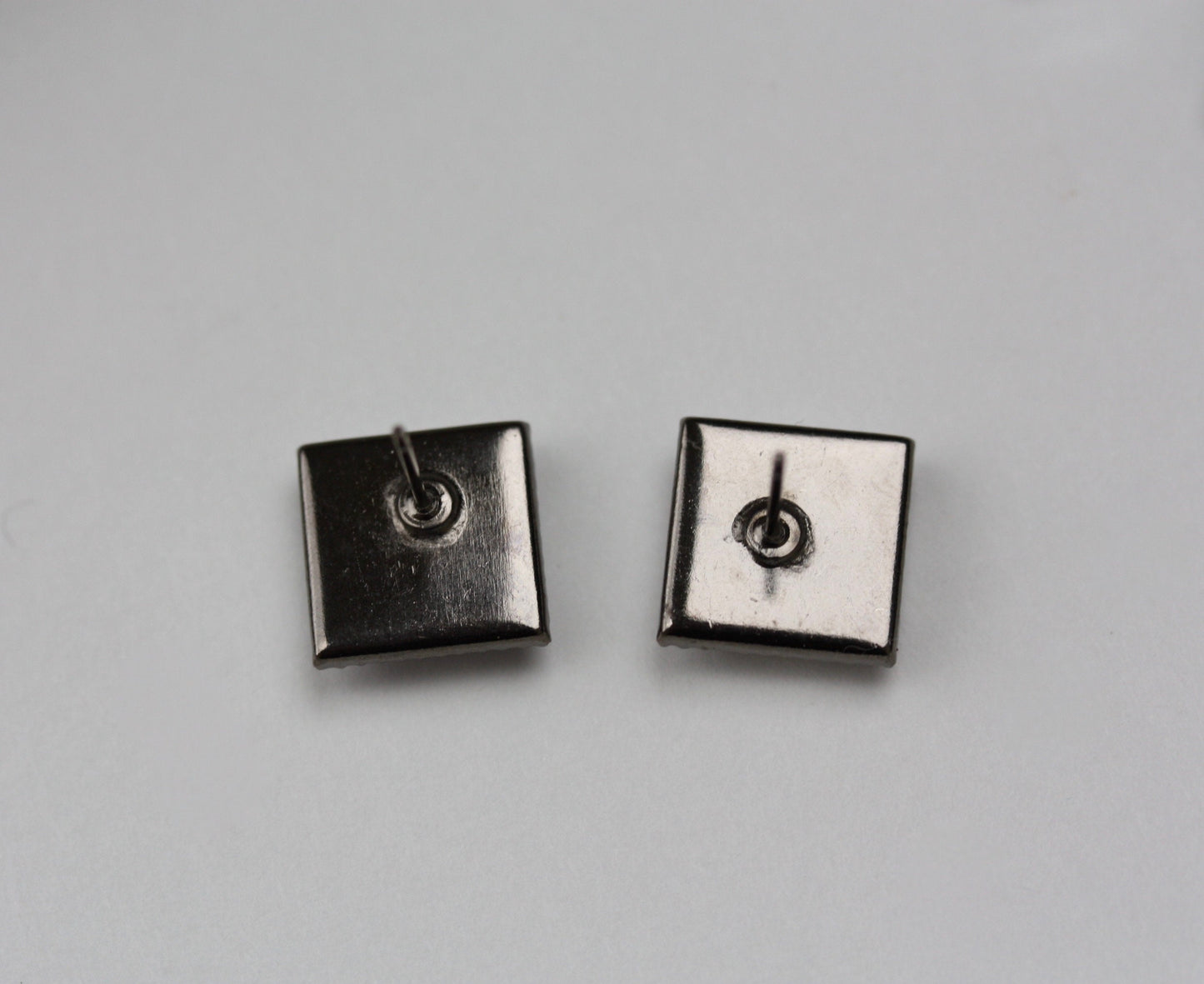 Tiny square stud earrings made from genuine vintage postage stamps - Osterreich Austria postage stamp 1983 purple, saint, Austria Monastery