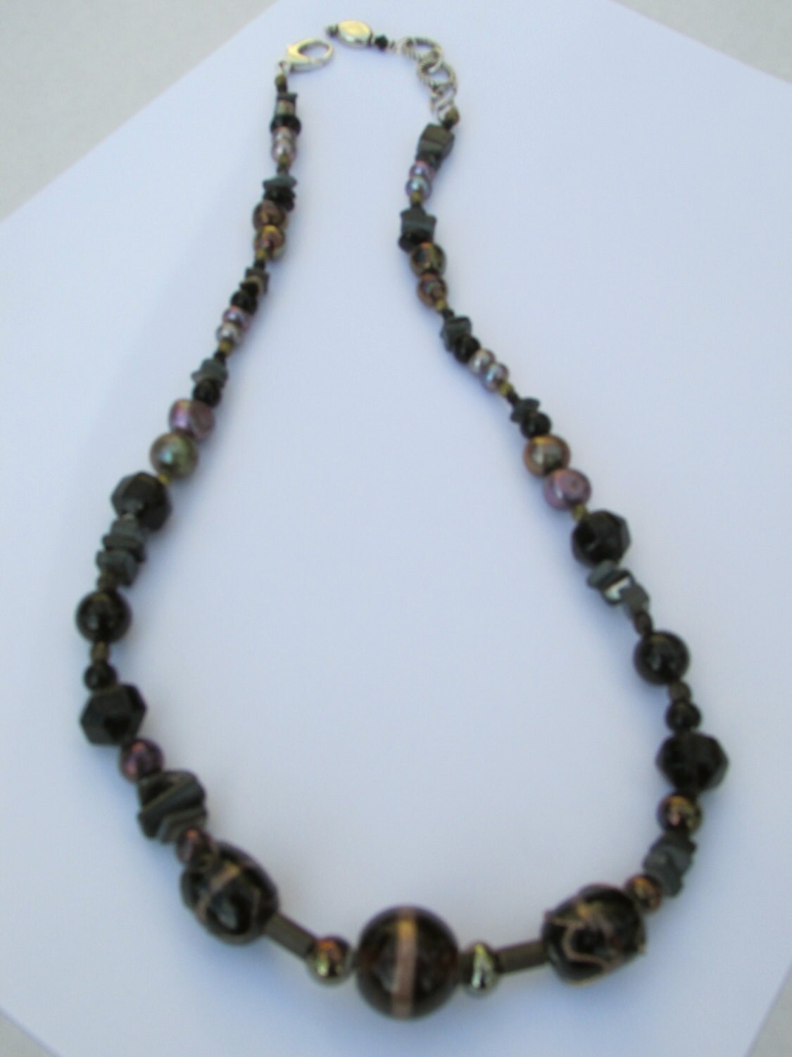 Purple pearls, bronze pearls, Black and gold art glass & semi-precious stone chips - vintage artisan necklace