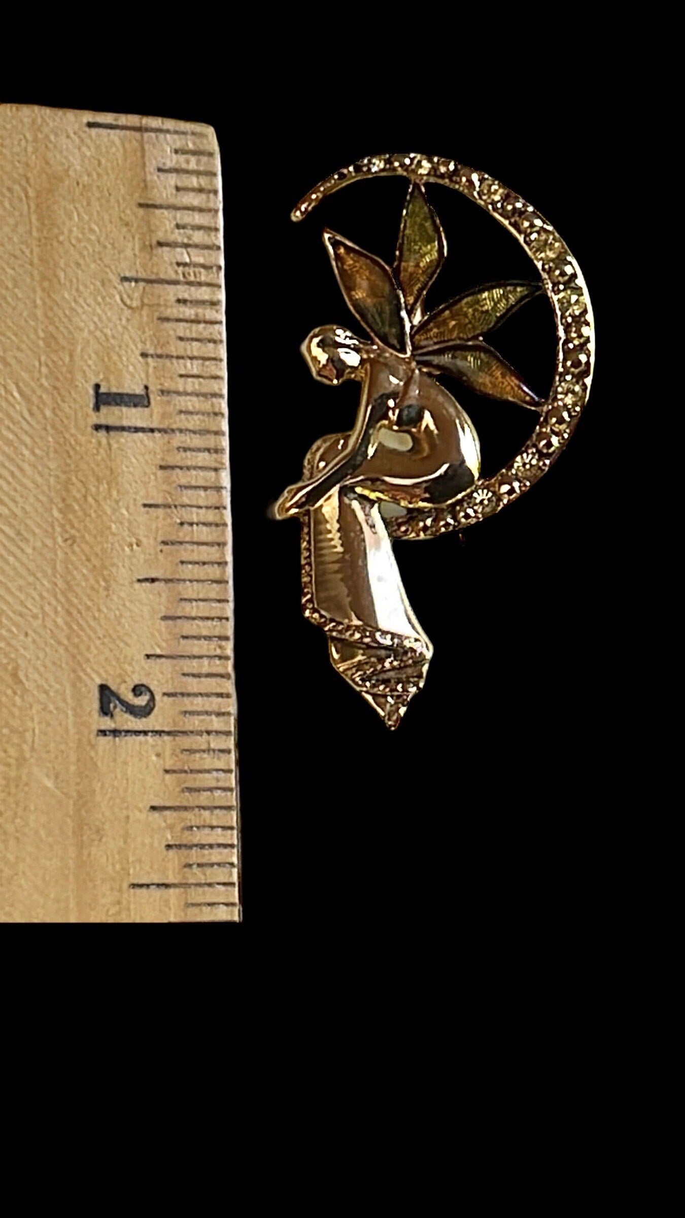 Stunning Vintage Liz Claiborne pin - Fairy Sitting On A Half Moon, Gold Tone, Enamel wings, Brooch