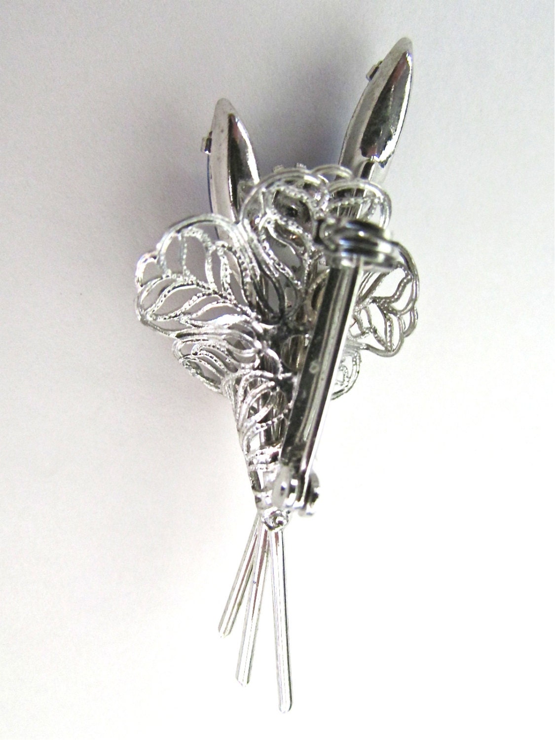 Charming vintage pin - silver filigree bouquet of beautiful rhinestone & crystal flowers in shades of blue
