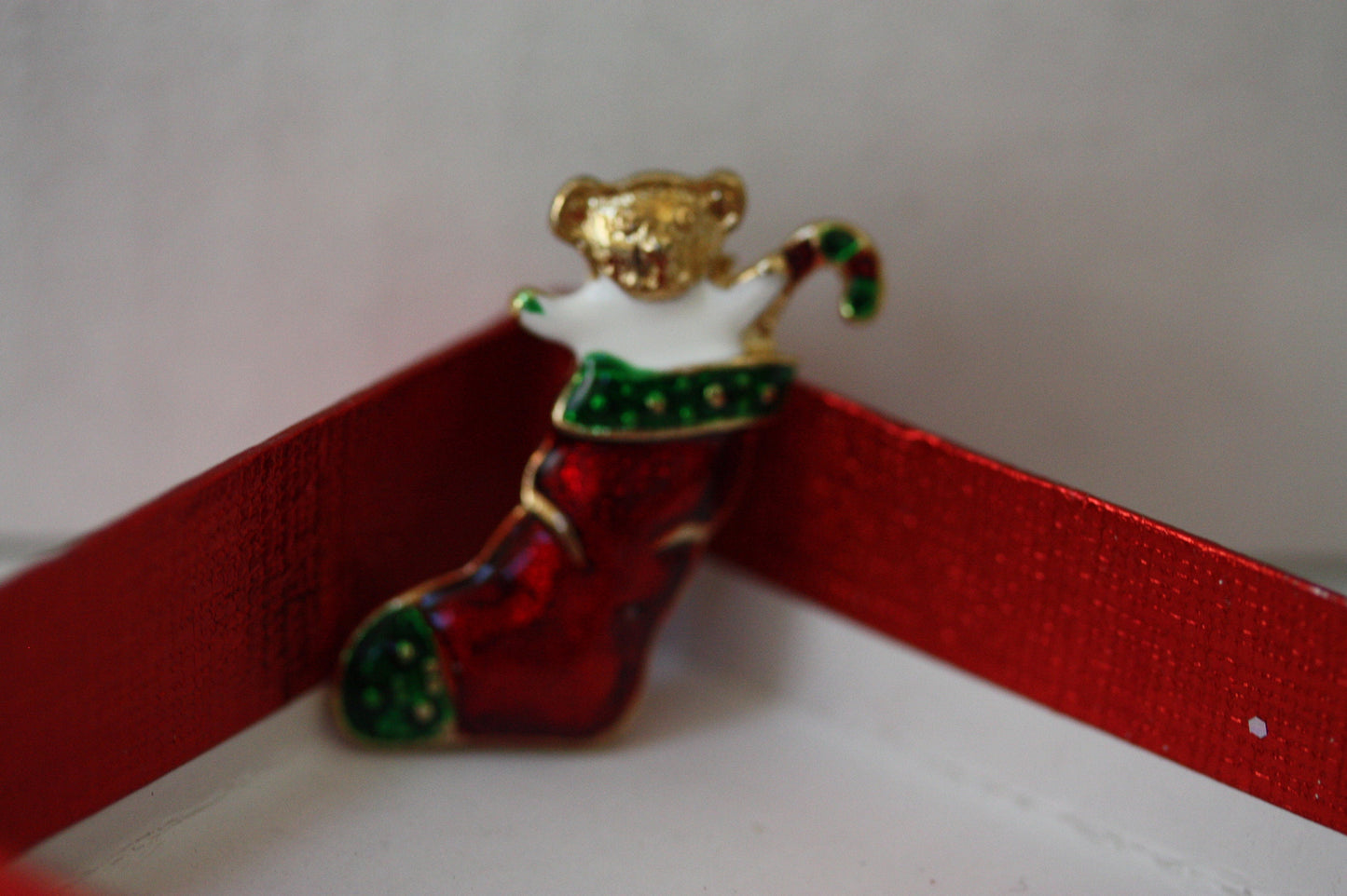 Charming teddy bear in Christmas stocking stunning vintage holiday pin