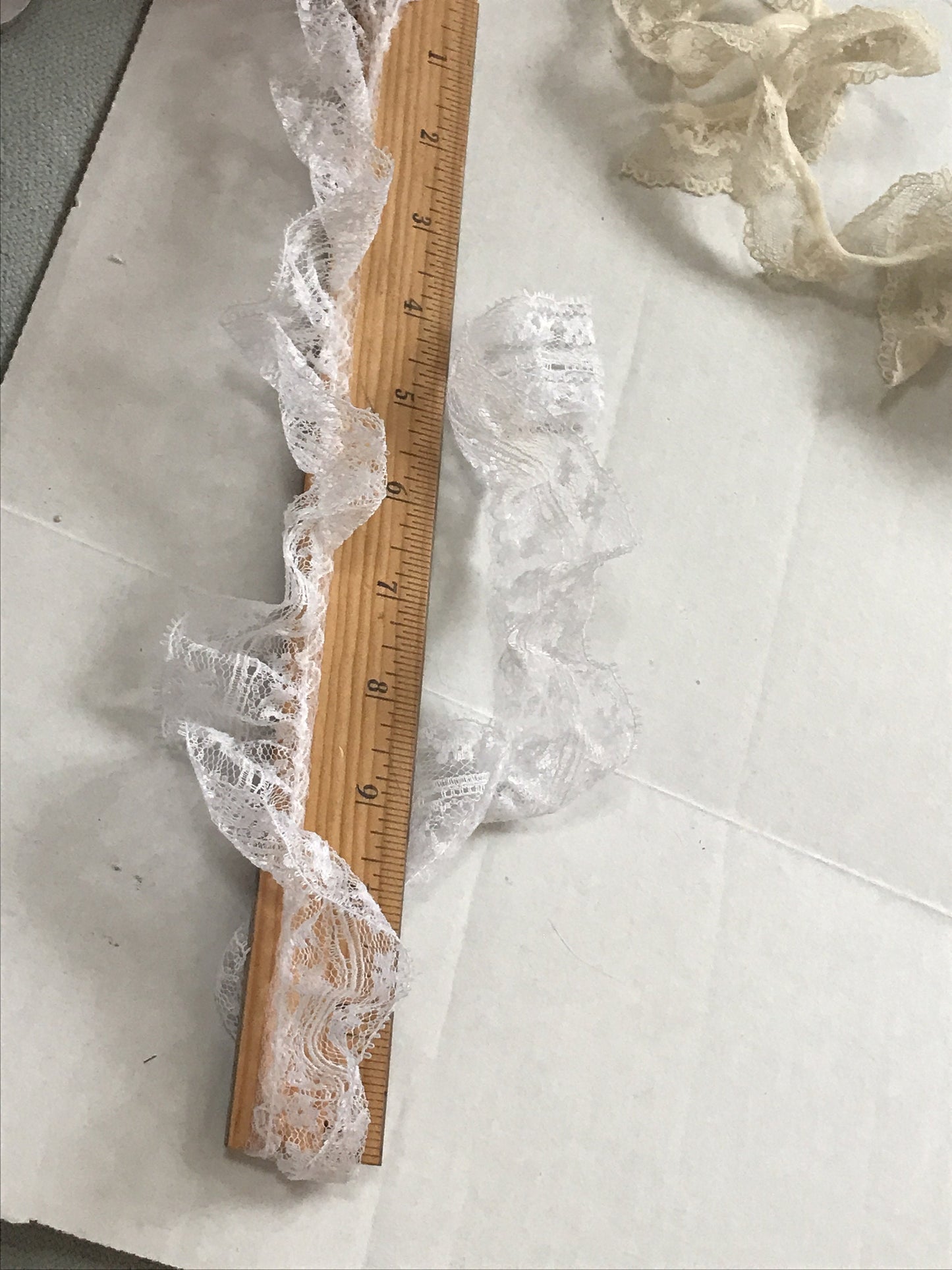 2 scraps of vintage lace - lace remnants