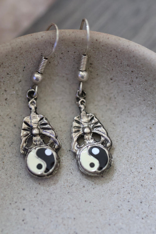 Small little enamel ying yang dangle earrings