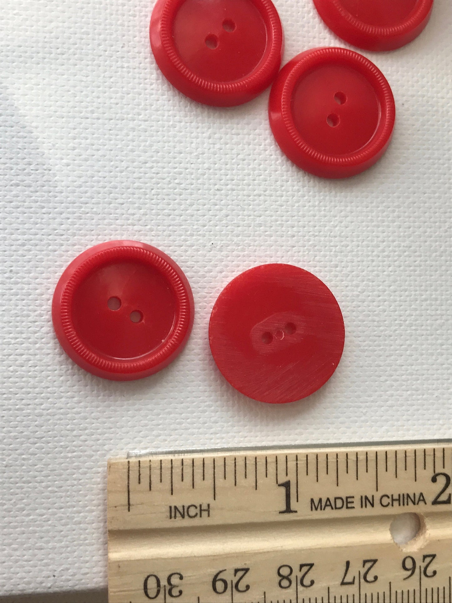 Lot of red vintage buttons - flat backs