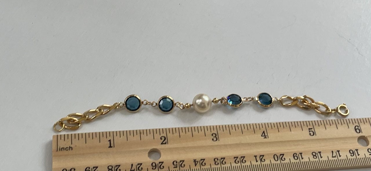 Faux pearl and clear blue crystal handmade bracelet