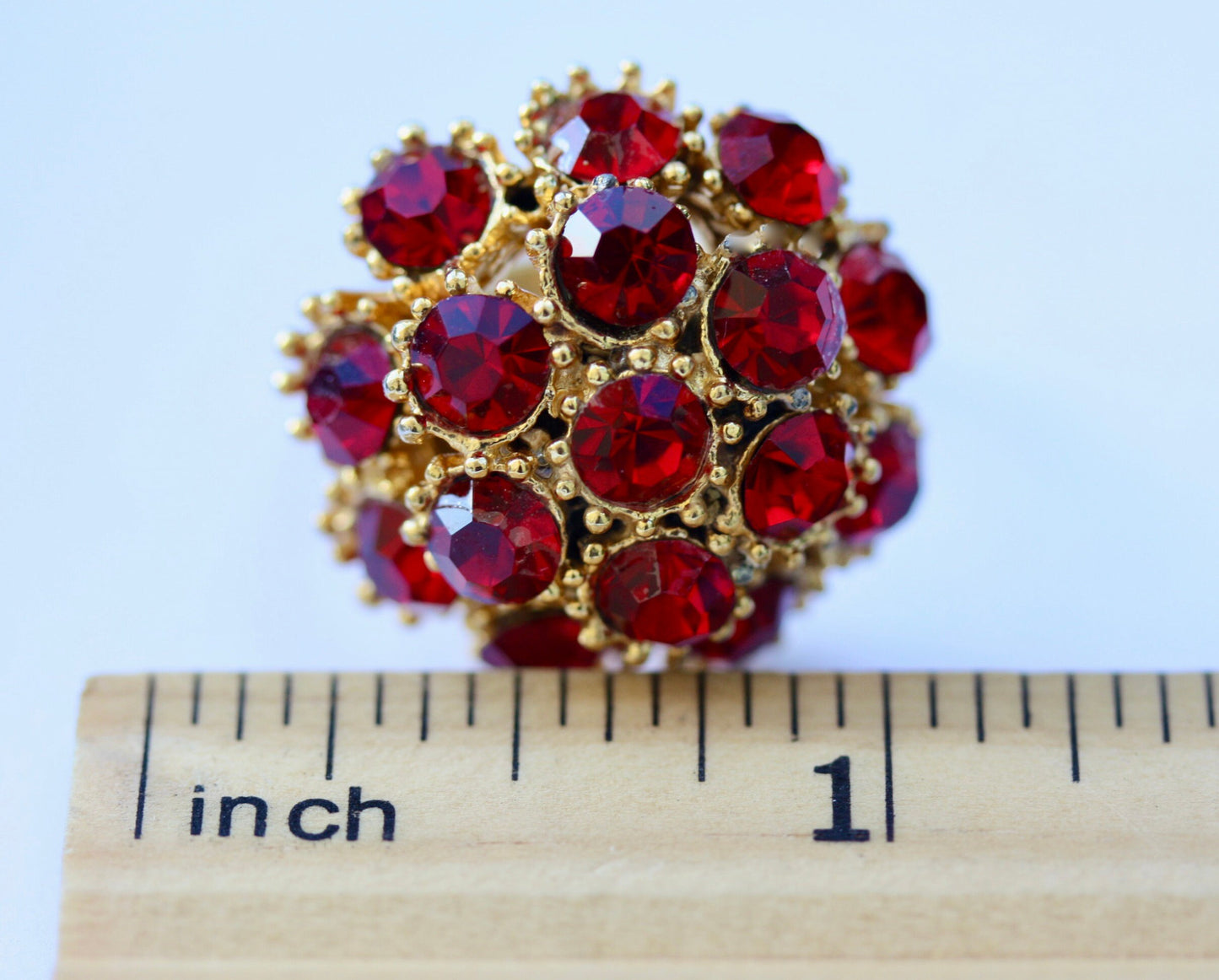 Stunning vintage red rhinestone round dome ring