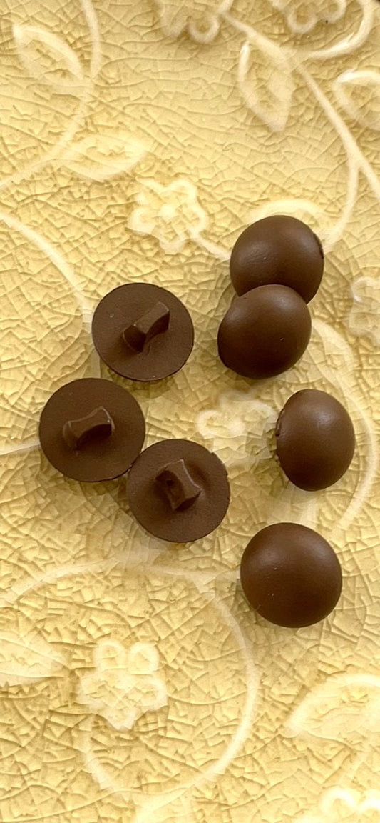 Lot of vintage buttons - shades of brown