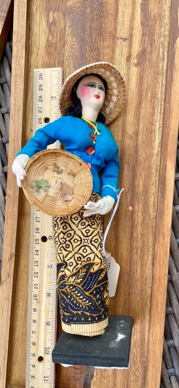 Stunning vintage collectible doll figurine - made in Thailand - woman in straw hat with a basket, blue top, orange buttons, handmade skirt
