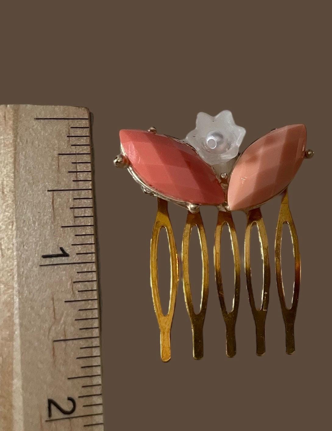 Small handmade Vintage Peach Leaf Hair Combs – Upcycled retro peach Leaves & White Flowers with Faux Pearls (Set of 2)