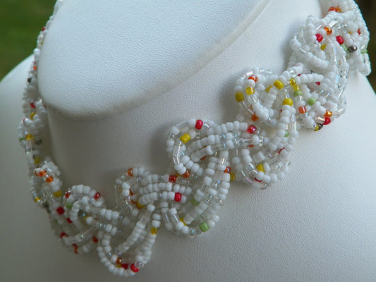 Stunning seed bead handmade vintage necklace
