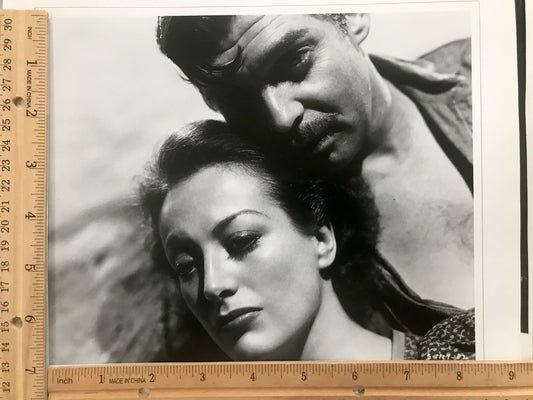 Picture from vintage book - Joan Crawford and Clark Gable from a 1940 movie - approx.  8" x 7" - ready to frame