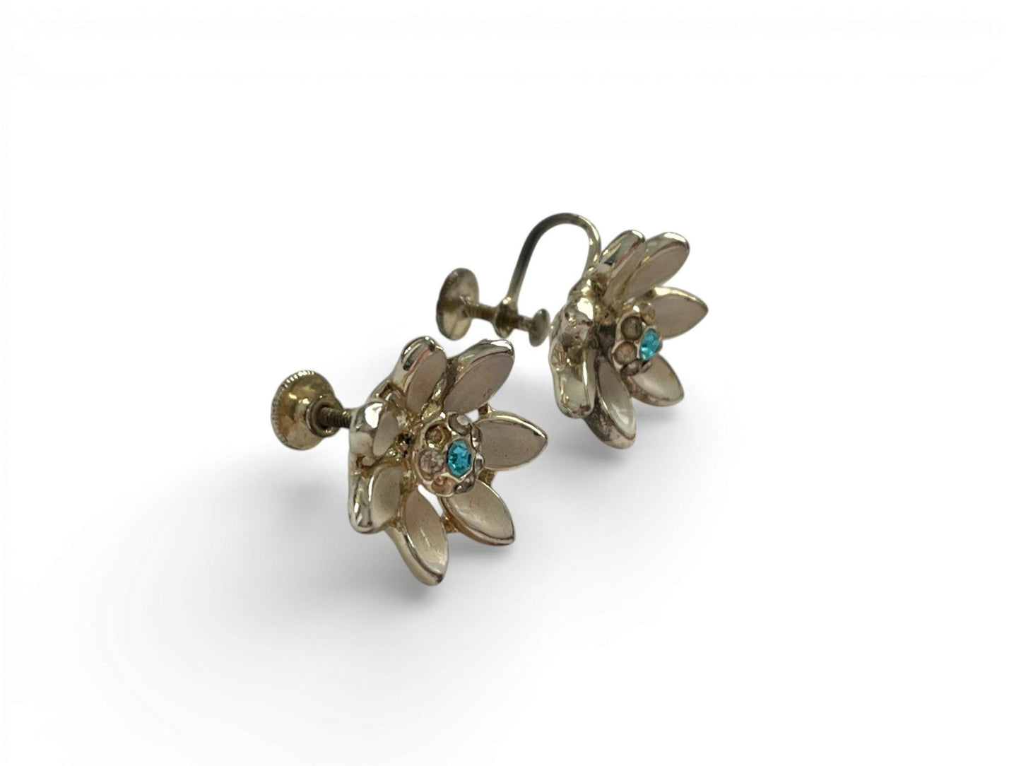 Vintage 1950s Flower Earrings – Cream Enamel & Aqua Rhinestone – Gold Tone Screw Back – Retro Spring Floral Jewelry