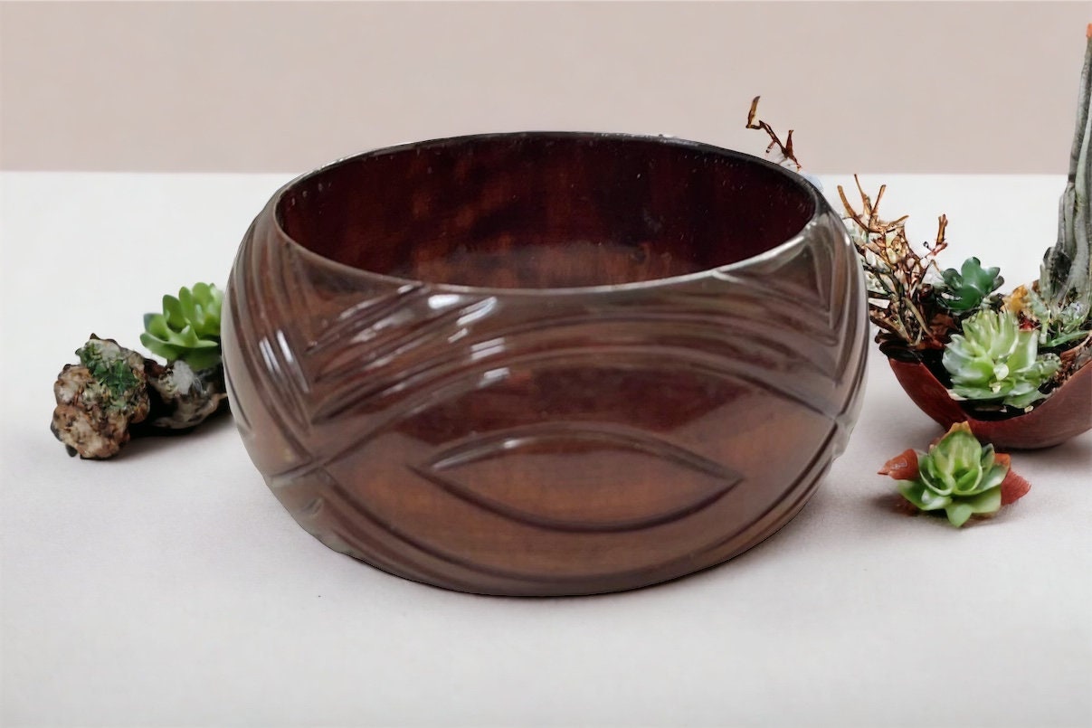 Unique vintage cuff bracelet - etched lucite?