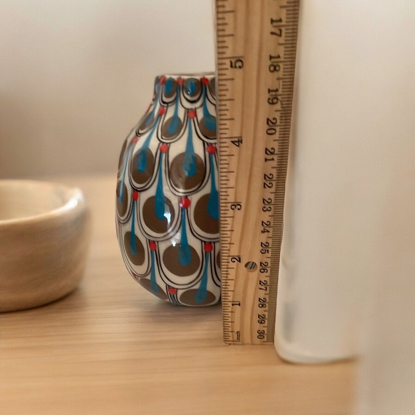 Stunning handcrafted Guatemalan vase - ceramic vintage brushstroke vase