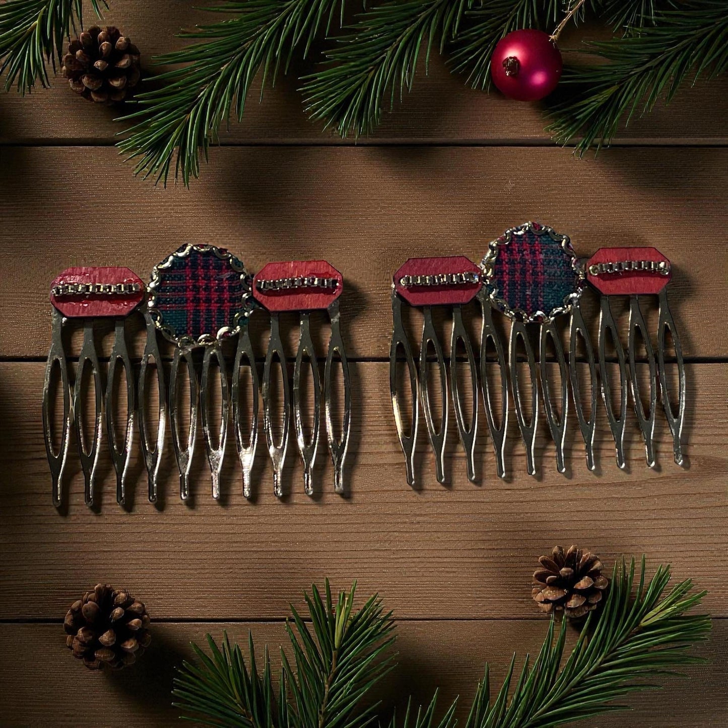 Handmade Christmas Hair Combs – Mixed Materials Holiday Hair Accessories with Tartan & Red Accents, Festive Winter Hair Clips (Set of 2)