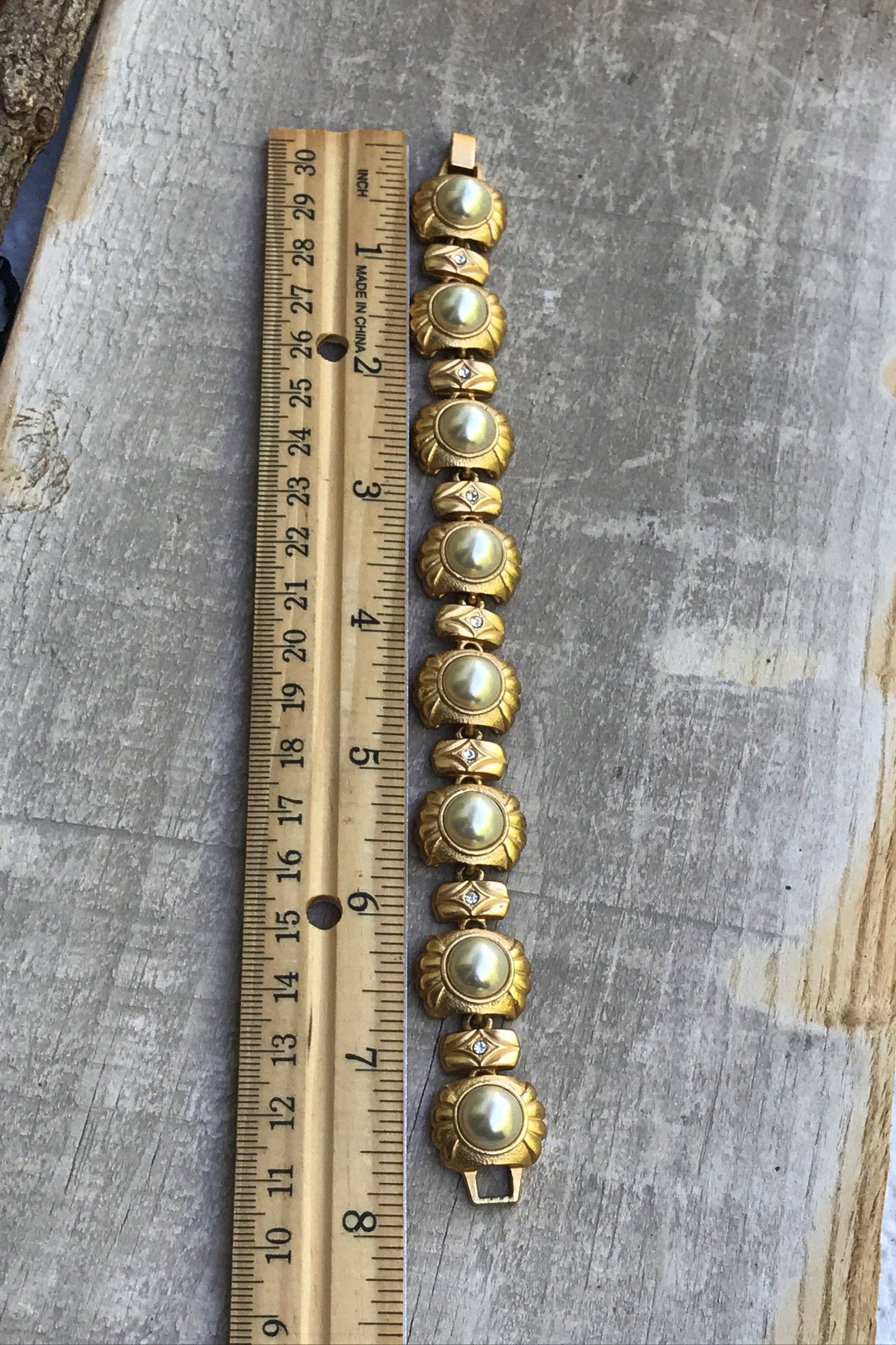 Stunning vintage panel link faux pearl goldtone bracelet