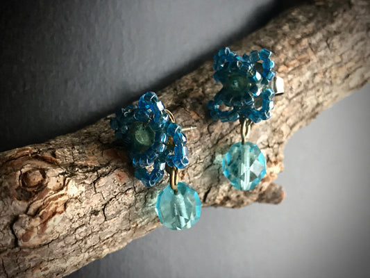 Small little blue beadwork vintage dangle earrings - for pierced ears