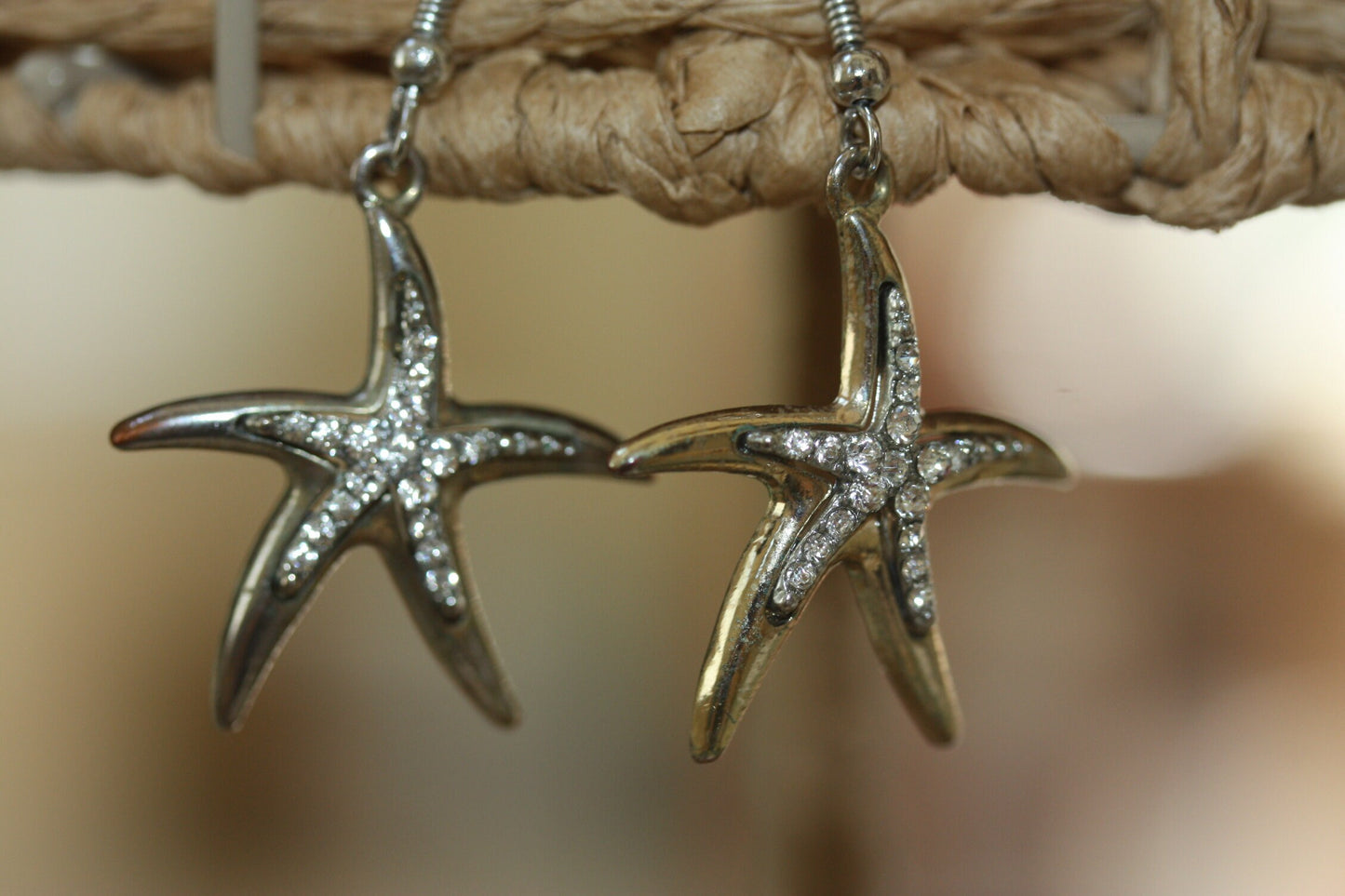 Stunning vintage starfish rhinestone dangle earrings
