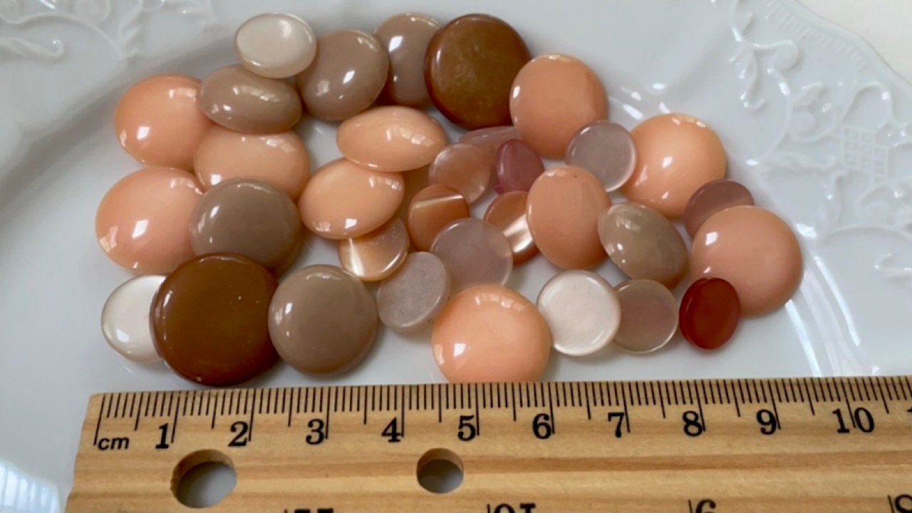 One dozen vintage buttons - Shades of peach and brown grab bag mix