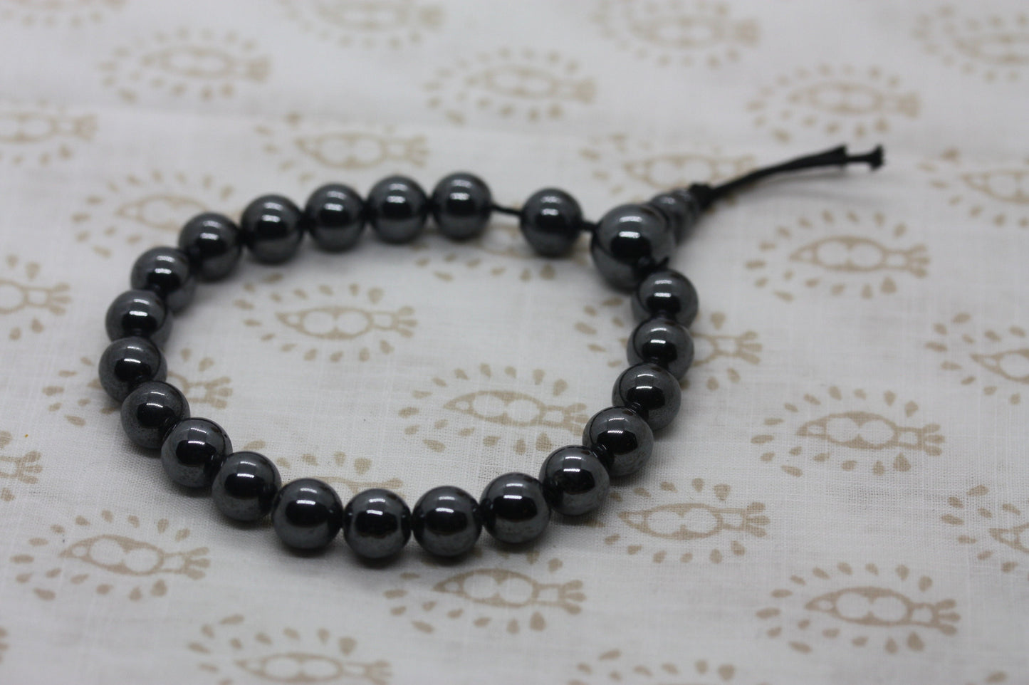 Stunning vintage deep silvery gray hematite bracelet one size fits all