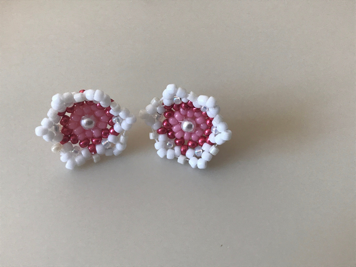 Small little hand beaded beadwork stud earrings - pink and white flowers