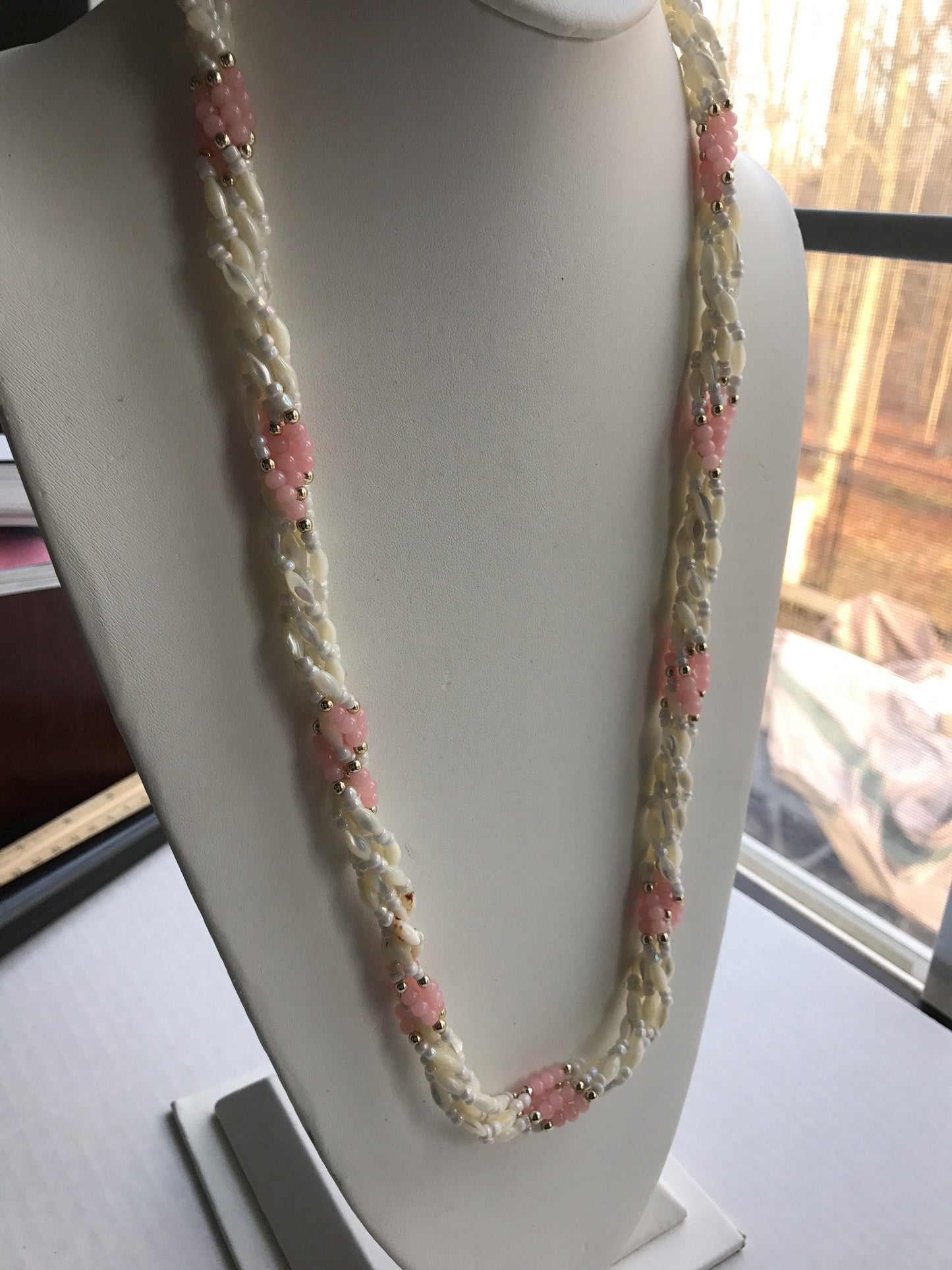 Stunning rose quartz and pearl long vintage necklace