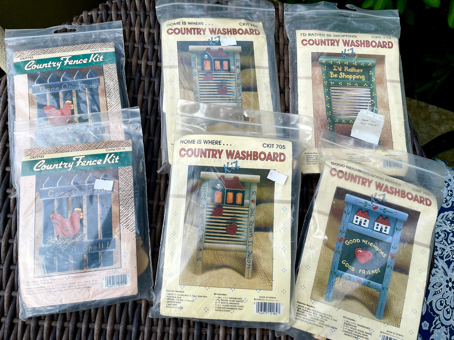 Vintage Craft kits - your choice of little country style washboard or faux fence patterns - Wangs International
