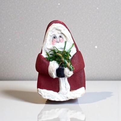 Vintage Santa Claus Christmas pin - handmade out of clay/paint - artist signed