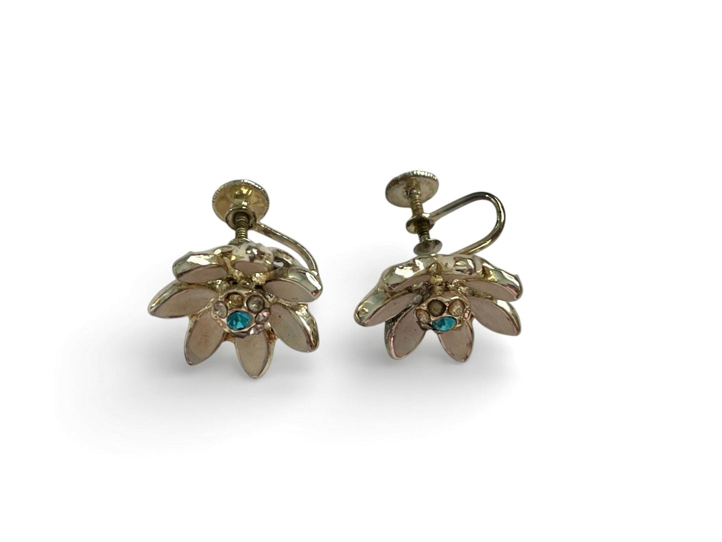 Vintage 1950s Flower Earrings – Cream Enamel & Aqua Rhinestone – Gold Tone Screw Back – Retro Spring Floral Jewelry