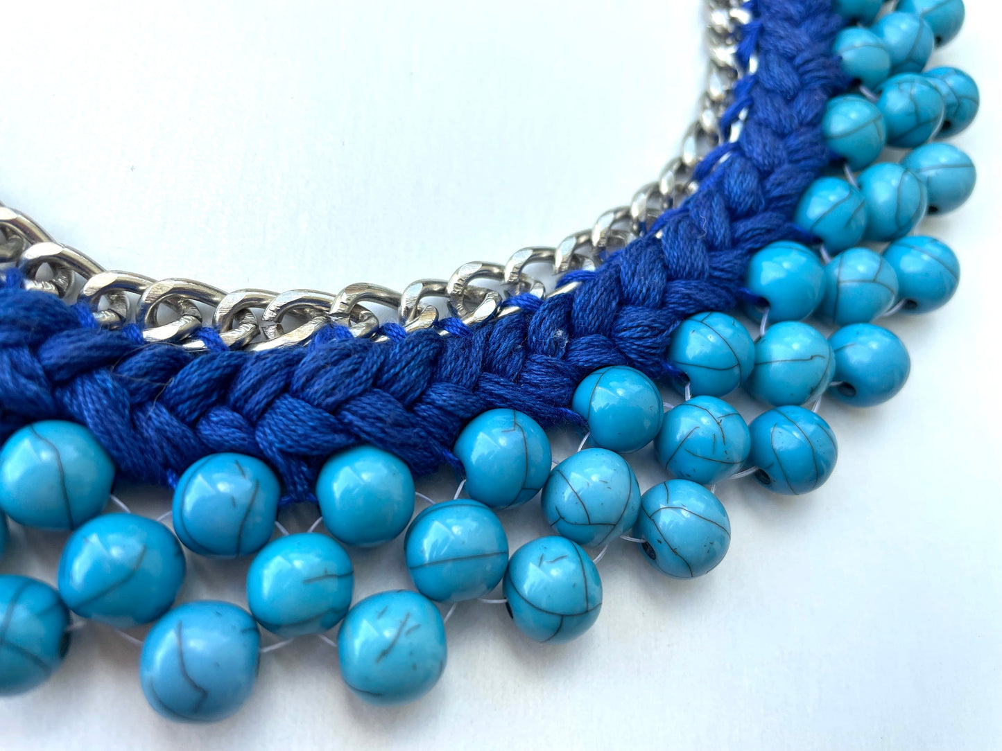 Stunning vintage handmade beadwork necklace - shades of blue