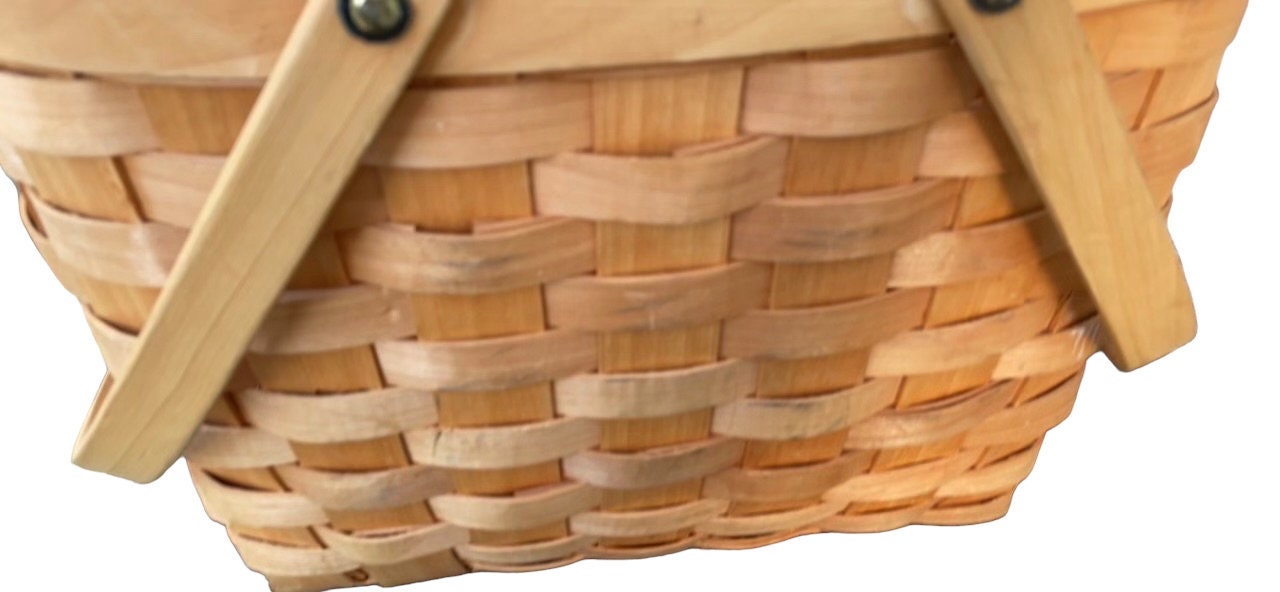 Large Picnic Basket - Woven Sturdy Wicker, Spacious 16" Wide x 11" Tall