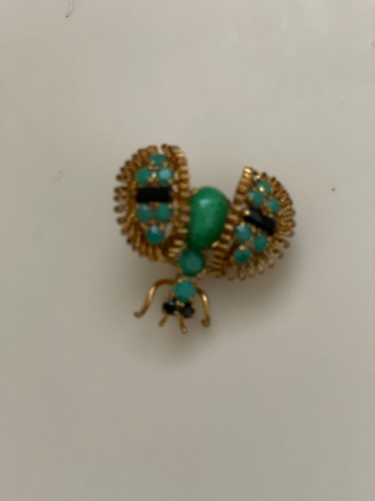 Stunning vintage bee pin with wired wings - unsigned