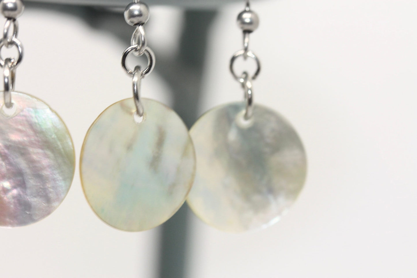 Simple dangle stunning vintage mother of pearl timeless dangle earrings