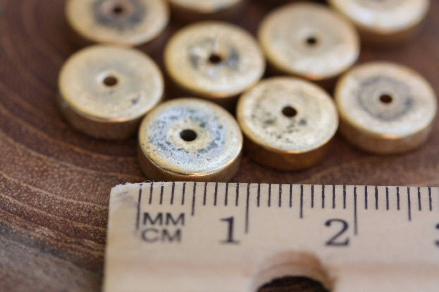 5 Round flat goldtone vintage spacer beads - approx. 10 mm x 3 mm