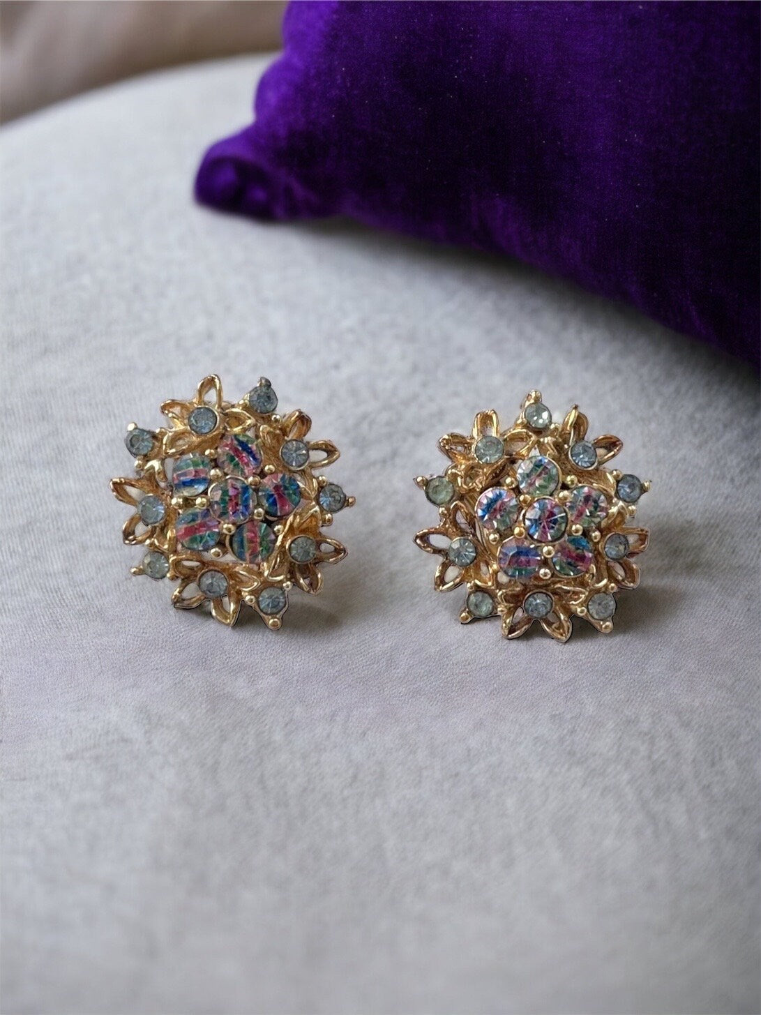 Vintage Star brand rhinestone clip on earrings