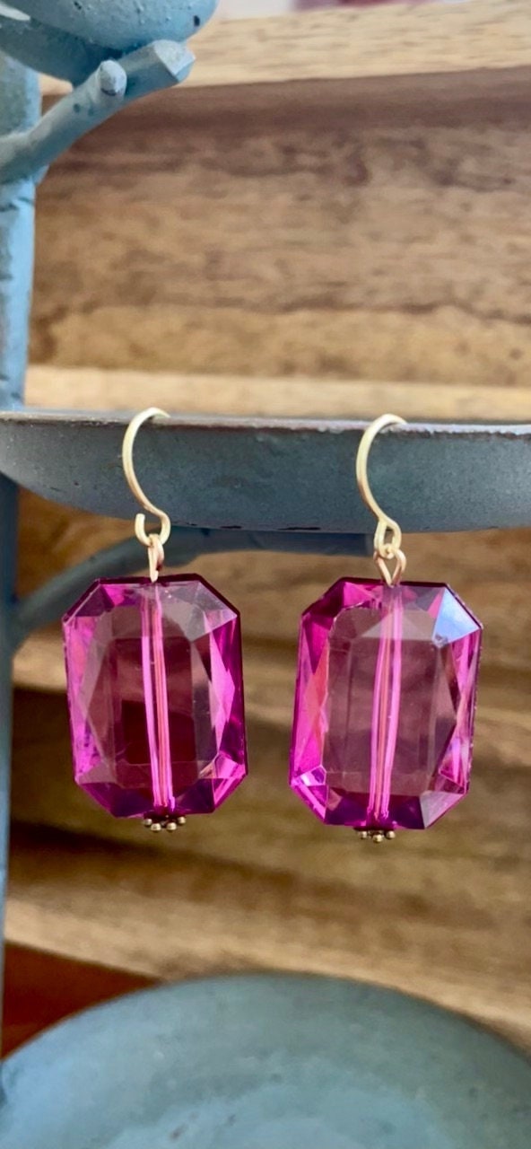 Pinkish purple faceted rectangular dangle earrings