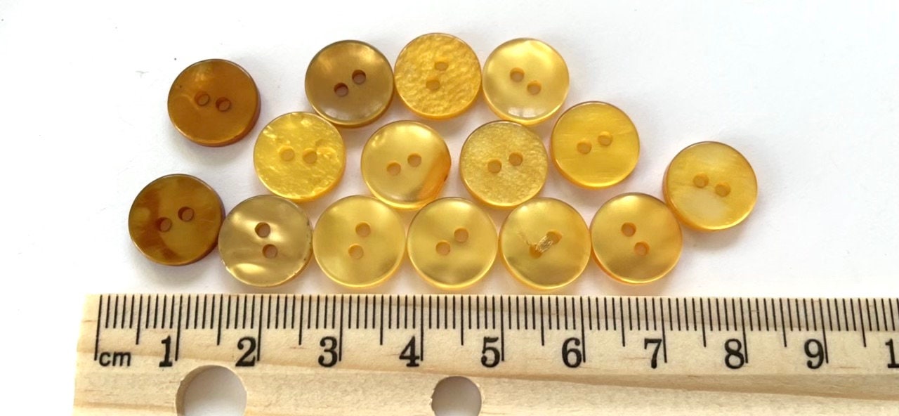 Lot of yellow gold iridescent vintage buttons - flat backs