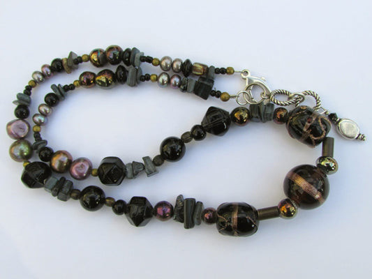 Purple pearls, bronze pearls, Black and gold art glass & semi-precious stone chips - vintage artisan necklace